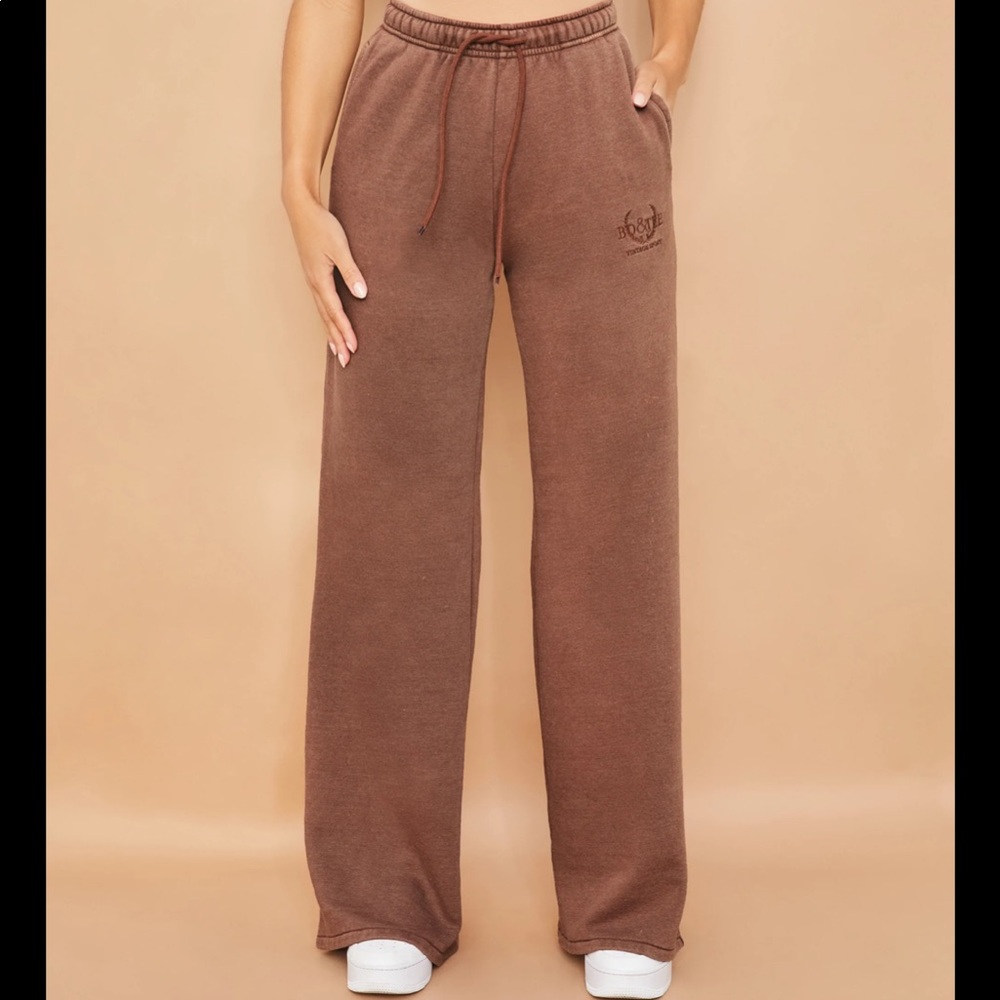 Bo & Tee Supreme Wide Leg Jogger in Brown NWT